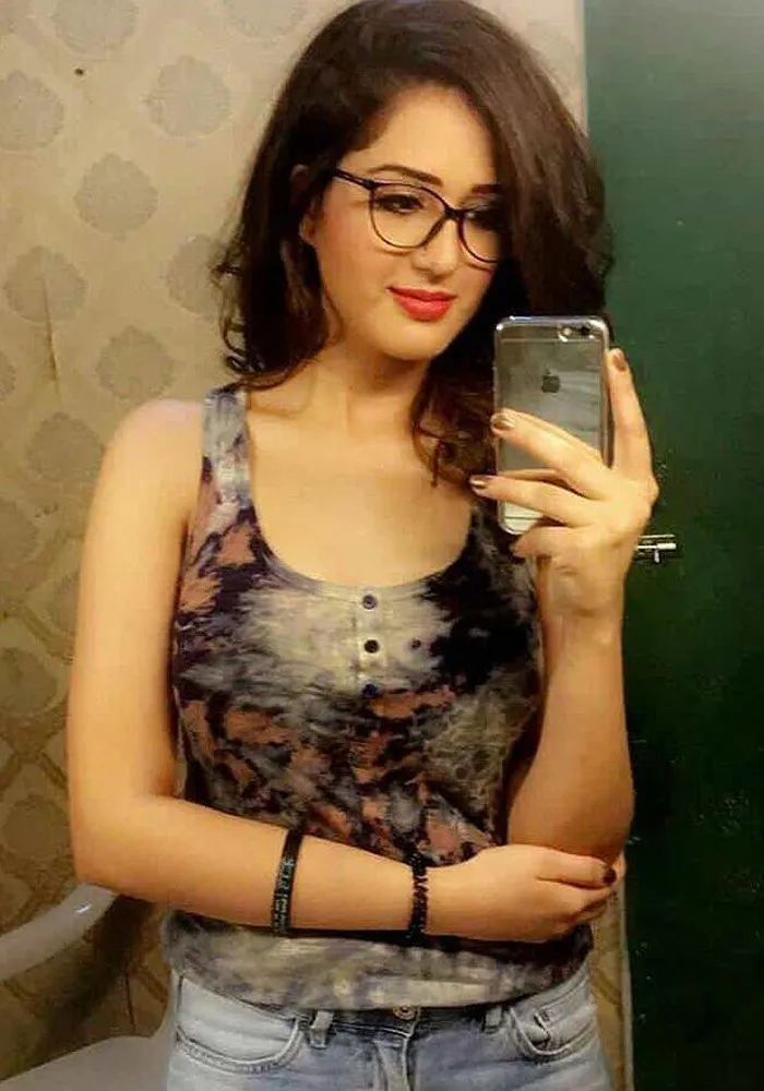 Benaulim Beach VIP call girl for discreet services, Goa